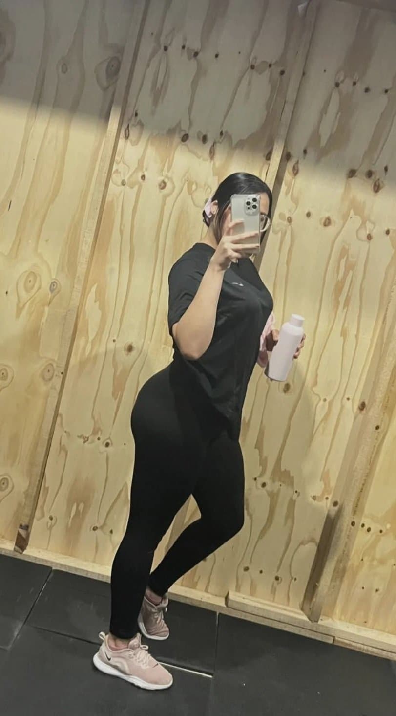 Click to view full size Rica putita con un cuerpo perfecto