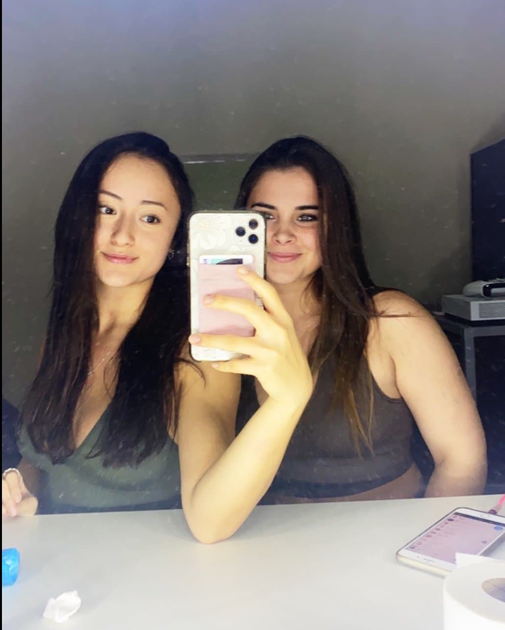 Click to view full size Drunk college party girl pisses in sink