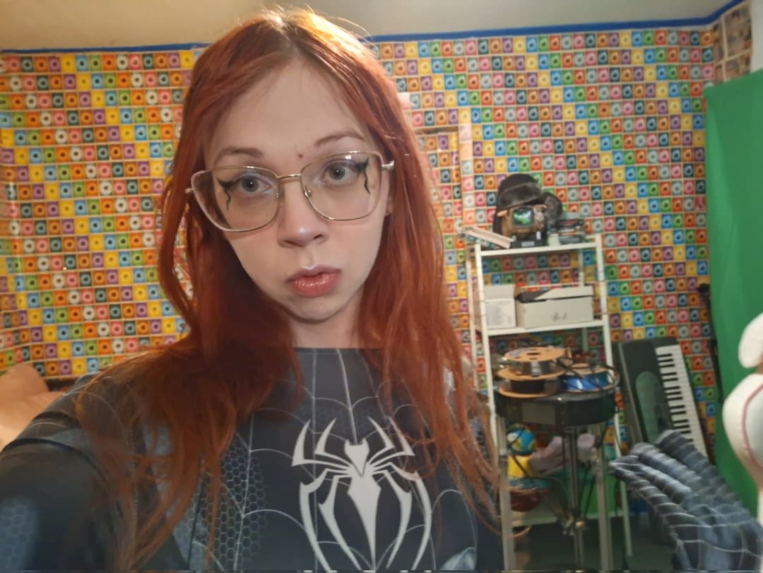 Click to view full size Chlowwy Lang