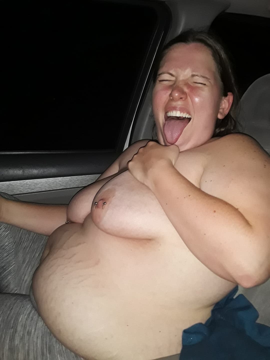 Click to view full size Back for good, Jess the fat fuck