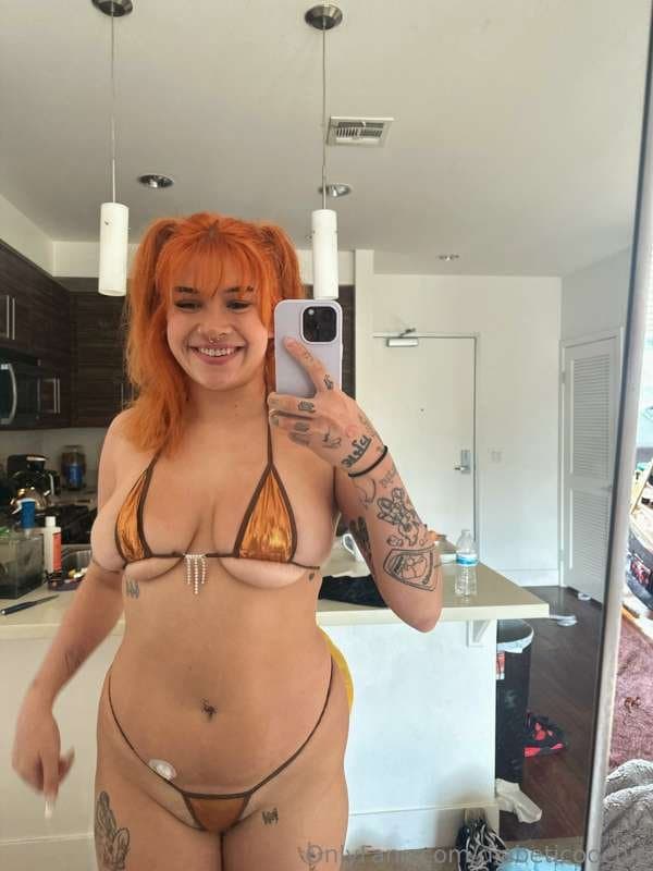 Click to view full size DB cooch 2